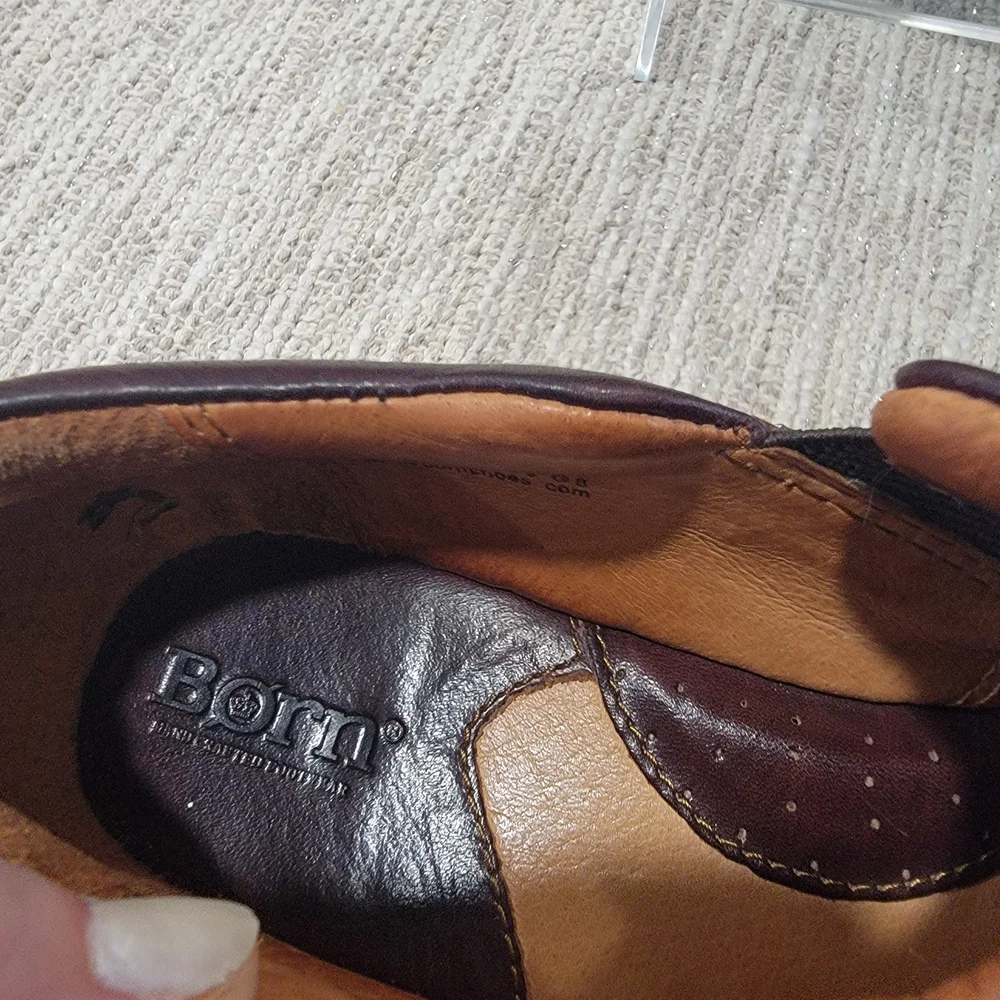 Born elegant leather